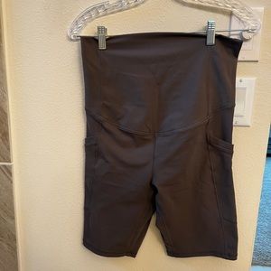 Fabletics high waited pureluxe maternity short